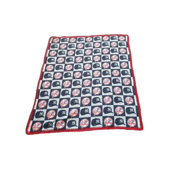 Handmade New York Yankees Throw Blanket Adult's 62X70 White Blue & Red Crochet - Picture 1 of 8